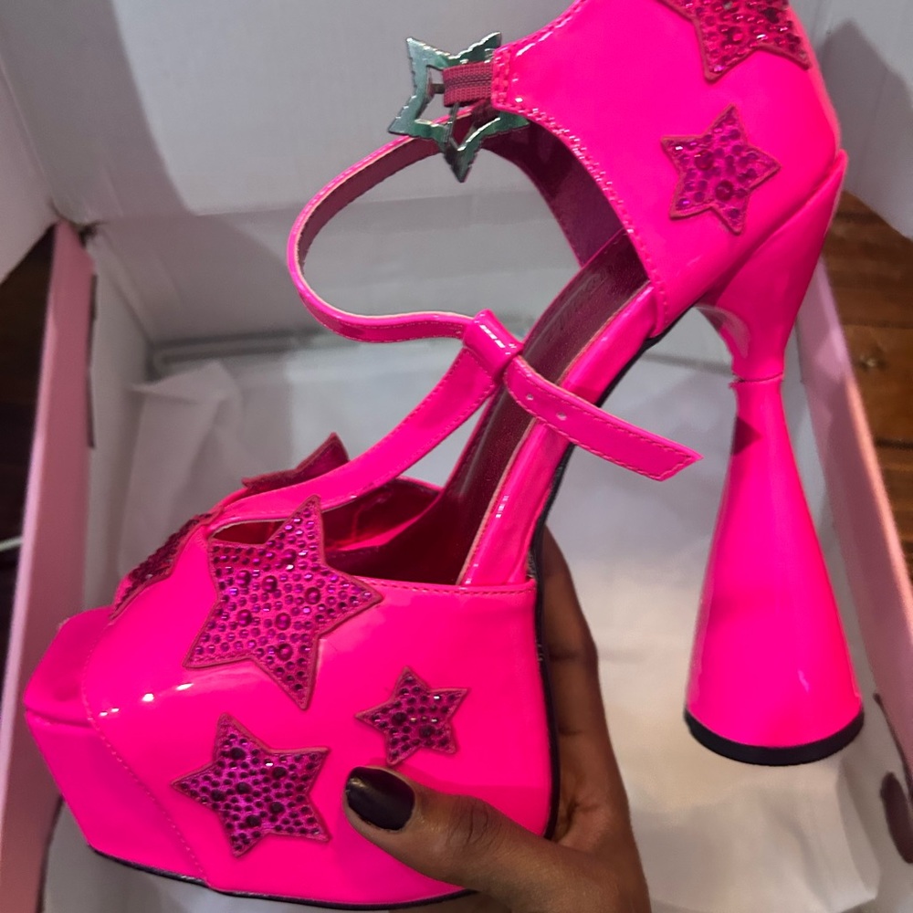 Sugar Thrillz Neon Pink Star Platform Heels